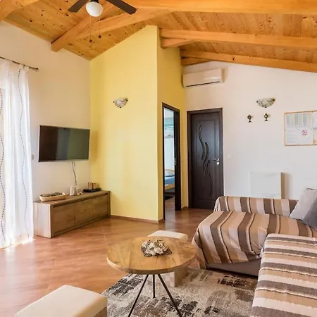 Beautiful Bay House Duga Nyaraló *